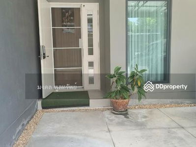 Twin house for rent city center village Sathorn-Suksawat Suksawat 39, Samut Prakan, Thailand Twin house for rent city center village Sathorn-Suksawat Suksawat 39, Samut Prakan, Thailand
