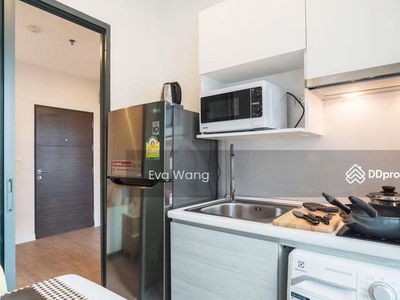 Metro Sky Prachachuen, Bangkok, Thailand Metro Sky Prachachuen, Bangkok, Thailand