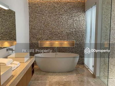 Gehäuse In Kathu, Thailand Gehäuse In Kathu, Thailand