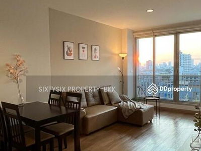 Life @ Ratchada-Huai Khwang, Bangkok, Thailand Life @ Ratchada-Huai Khwang, Bangkok, Thailand