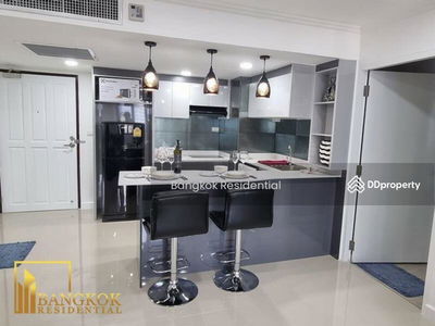 Omni Tower Sukhumvit Nana, Bangkok, Thailand Omni Tower Sukhumvit Nana, Bangkok, Thailand