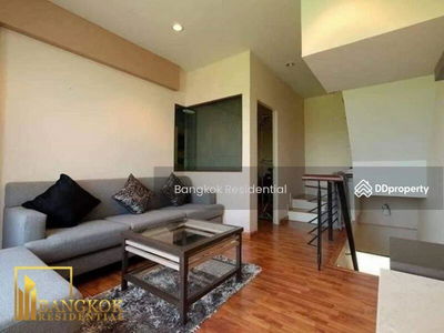 Townhouse in Compound, Bangkok, Thailand Townhouse in Compound, Bangkok, Thailand