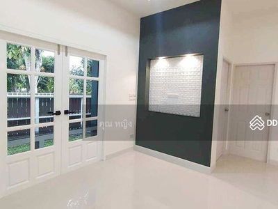 Logement dans Hang Dong, Thailand Logement dans Hang Dong, Thailand