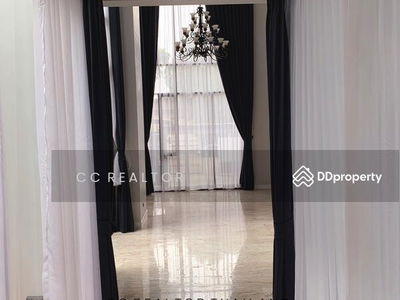 Modern House For Rent Sukhumvit 39 Open Office, Thailand Modern House For Rent Sukhumvit 39 Open Office, Thailand