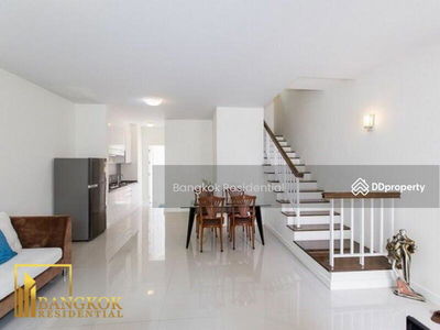 Townhouse in Compound, Bangkok, Thailand Townhouse in Compound, Bangkok, Thailand