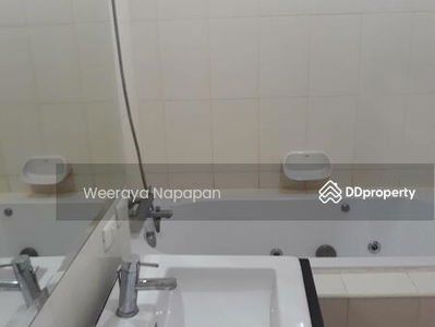 The Master Centrium Asoke-Sukhumvit, Bangkok, Thailand The Master Centrium Asoke-Sukhumvit, Bangkok, Thailand