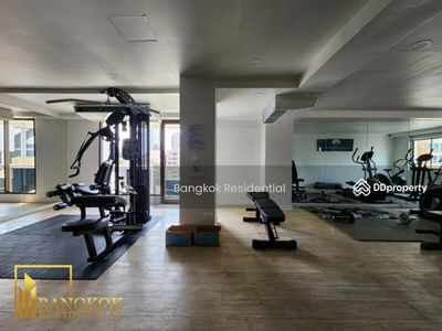 Royal Castle Sukhumvit, Bangkok, Thailand Royal Castle Sukhumvit, Bangkok, Thailand