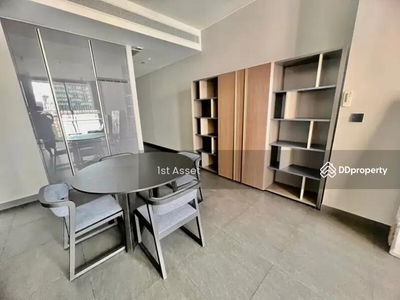 Tait Sathorn 12, Bangkok, Thailand Tait Sathorn 12, Bangkok, Thailand