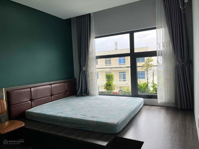 The Monarchy, Vietnam  The Monarchy, Vietnam