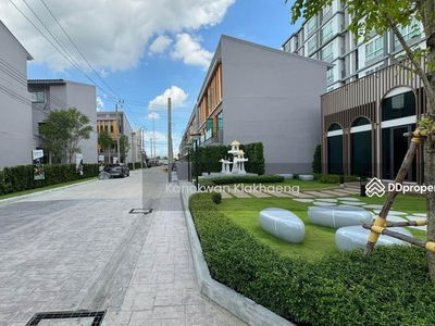 Eigen, Bangkok, Thailand Eigen, Bangkok, Thailand