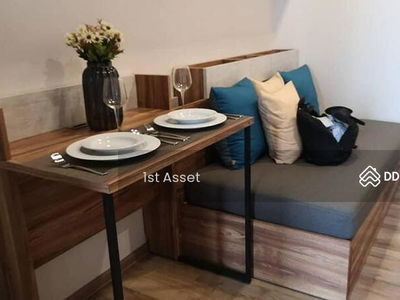 The Line Jatujak-Mochit, Bangkok, Thailand The Line Jatujak-Mochit, Bangkok, Thailand