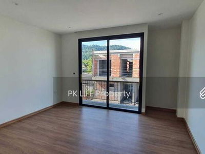 Gehäuse In Ban Ratsada, Thailand Gehäuse In Ban Ratsada, Thailand