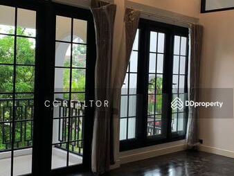 Panya Pattanakarn Village, Bangkok, Thailand Panya Pattanakarn Village, Bangkok, Thailand