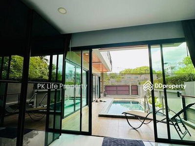 Gehäuse In Ban Ratsada, Thailand Gehäuse In Ban Ratsada, Thailand