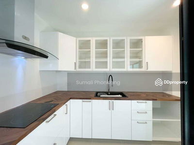 Nirvana Define Rama 9, Bangkok, Thailand Nirvana Define Rama 9, Bangkok, Thailand