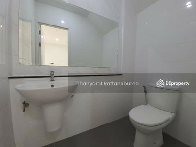 The Master @BTS Udomsuk, Bangkok, Thailand The Master @BTS Udomsuk, Bangkok, Thailand