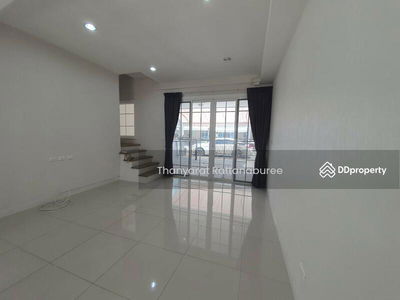 The Master @BTS Udomsuk, Bangkok, Thailand The Master @BTS Udomsuk, Bangkok, Thailand