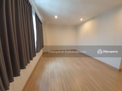 The Master @BTS Udomsuk, Bangkok, Thailand The Master @BTS Udomsuk, Bangkok, Thailand