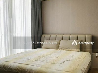 Park Origin Phrom Phong, Bangkok, Thailand Park Origin Phrom Phong, Bangkok, Thailand