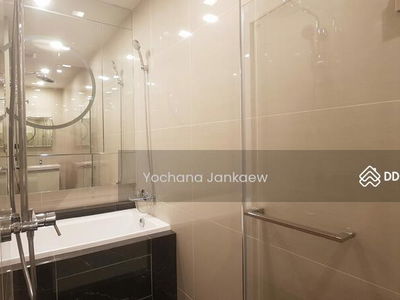 Park Origin Phrom Phong, Bangkok, Thailand Park Origin Phrom Phong, Bangkok, Thailand