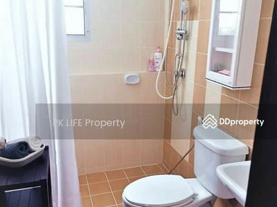 Gehäuse In Kathu, Thailand Gehäuse In Kathu, Thailand