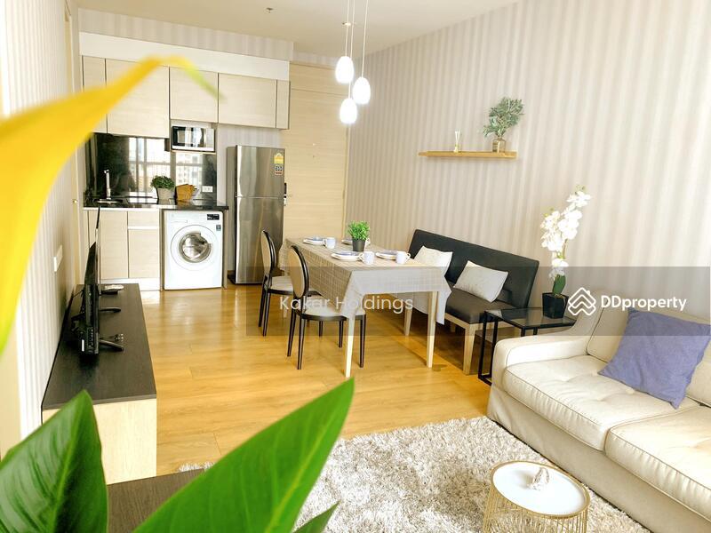 Park Origin Phrom Phong, Bangkok, Thailand Park Origin Phrom Phong, Bangkok, Thailand