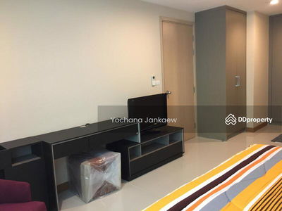 SIRI on 8 Sukhumvit 8, Bangkok, Thailand SIRI on 8 Sukhumvit 8, Bangkok, Thailand