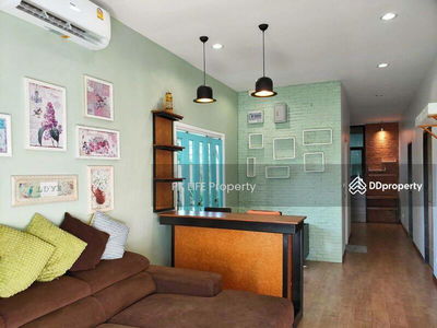 Housing in Ban Chalong, Thailand Housing in Ban Chalong, Thailand