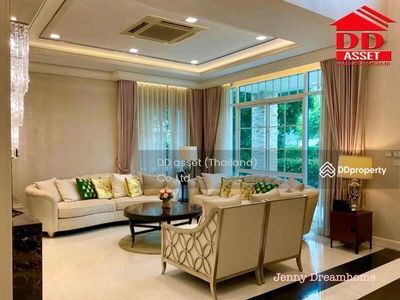 Narasiri Bangna, Samut Prakan, Thailand Narasiri Bangna, Samut Prakan, Thailand