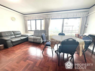 Saranjai Mansion, Bangkok, Thailand Saranjai Mansion, Bangkok, Thailand