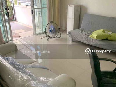 Phutthabucha Soi 9, Bangkok, Thailand Phutthabucha Soi 9, Bangkok, Thailand