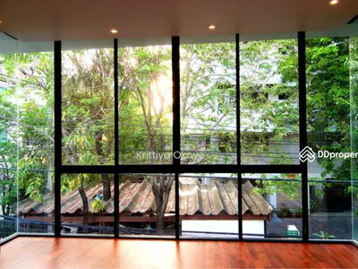 10110, Bangkok, Thailand 10110, Bangkok, Thailand