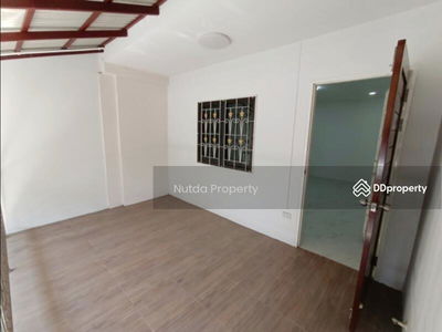 Townhouse Punnawithi, Bangkok, Thailand Townhouse Punnawithi, Bangkok, Thailand