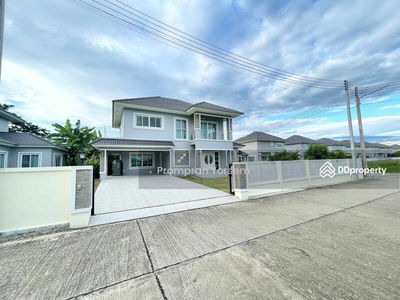 House for rent, 4 bedrooms, 4 bathrooms, very large land, 200 sq m., Chiang Mai, Thailand House for rent, 4 bedrooms, 4 bathrooms, very large land, 200 sq m., Chiang Mai, Thailand