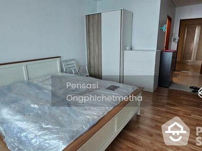 Lumpini Park View, Bangkok, Thailand Lumpini Park View, Bangkok, Thailand