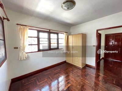 H2SR-032 For rent! Two-story house, Theppranee Village, Udon Thani: Two-story house, Theppranee Village, Udon Thani, Thailand H2SR-032 For rent! Two-story house, Theppranee Village, Udon Thani: Two-story house, Theppranee Village, Udon Thani, Thailand