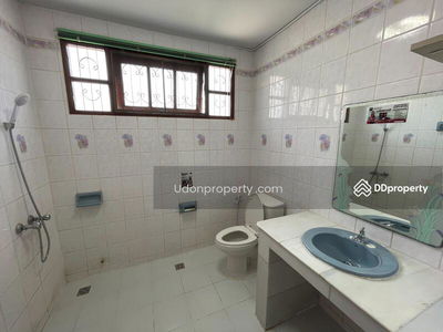H2SR-032 For rent! Two-story house, Theppranee Village, Udon Thani: Two-story house, Theppranee Village, Udon Thani, Thailand H2SR-032 For rent! Two-story house, Theppranee Village, Udon Thani: Two-story house, Theppranee Village, Udon Thani, Thailand