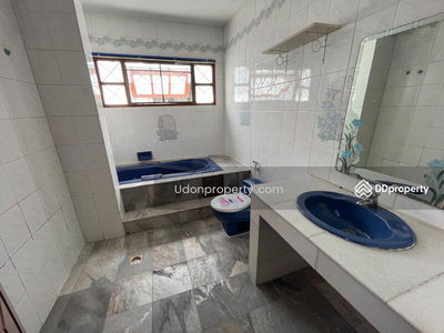 H2SR-032 For rent! Two-story house, Theppranee Village, Udon Thani: Two-story house, Theppranee Village, Udon Thani, Thailand H2SR-032 For rent! Two-story house, Theppranee Village, Udon Thani: Two-story house, Theppranee Village, Udon Thani, Thailand