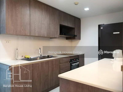 Royal Castle Sukhumvit, Bangkok, Thailand Royal Castle Sukhumvit, Bangkok, Thailand