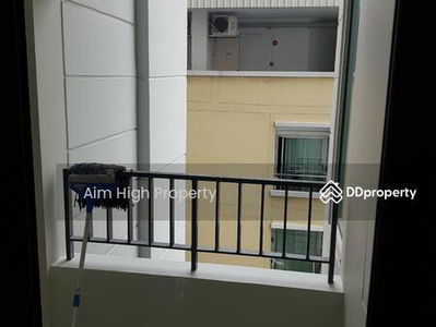 Siri At Sukhumvit, Bangkok, Thailand Siri At Sukhumvit, Bangkok, Thailand