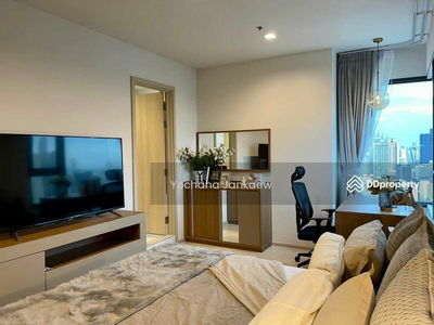 Life One Wireless, Bangkok, Thailand Life One Wireless, Bangkok, Thailand