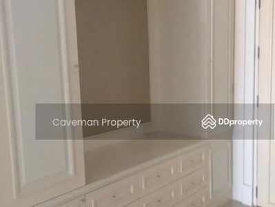 Nusasiri Grand, Bangkok, Thailand Nusasiri Grand, Bangkok, Thailand