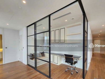 Muniq Langsuan, Bangkok, Thailand Muniq Langsuan, Bangkok, Thailand