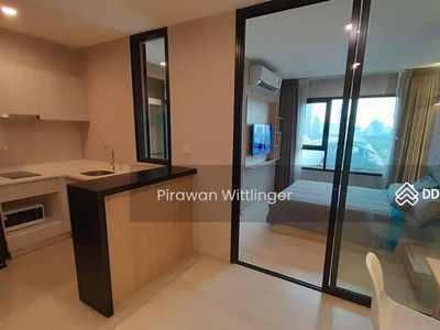 Life Asoke, Bangkok, Thailand Life Asoke, Bangkok, Thailand