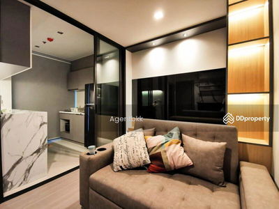 Life Asoke-Rama 9, Bangkok, Thailand Life Asoke-Rama 9, Bangkok, Thailand