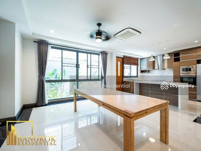 House in Compound, Bangkok, Thailand House in Compound, Bangkok, Thailand