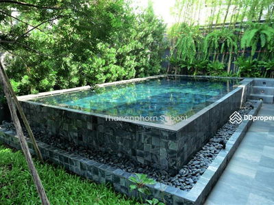 Large 4-Bedroom Villa, Bangkok, Thailand Large 4-Bedroom Villa, Bangkok, Thailand