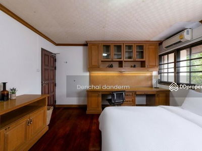 -Large detached house, Soi Lasalle 6, Bangkok, Thailand -Large detached house, Soi Lasalle 6, Bangkok, Thailand