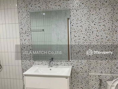 PPE9 Townhouse for rent, 4 floors, 3 bedrooms, 3 bathrooms, Soi Sathu Pradit 26, Bang Phong Phang Subdistrict, Yannawa District, Bangkok, Thailand PPE9 Townhouse for rent, 4 floors, 3 bedrooms, 3 bathrooms, Soi Sathu Pradit 26, Bang Phong Phang Subdistrict, Yannawa District, Bangkok, Thailand