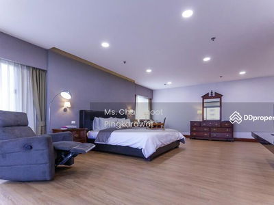 33 Tower, Bangkok, Thailand 33 Tower, Bangkok, Thailand